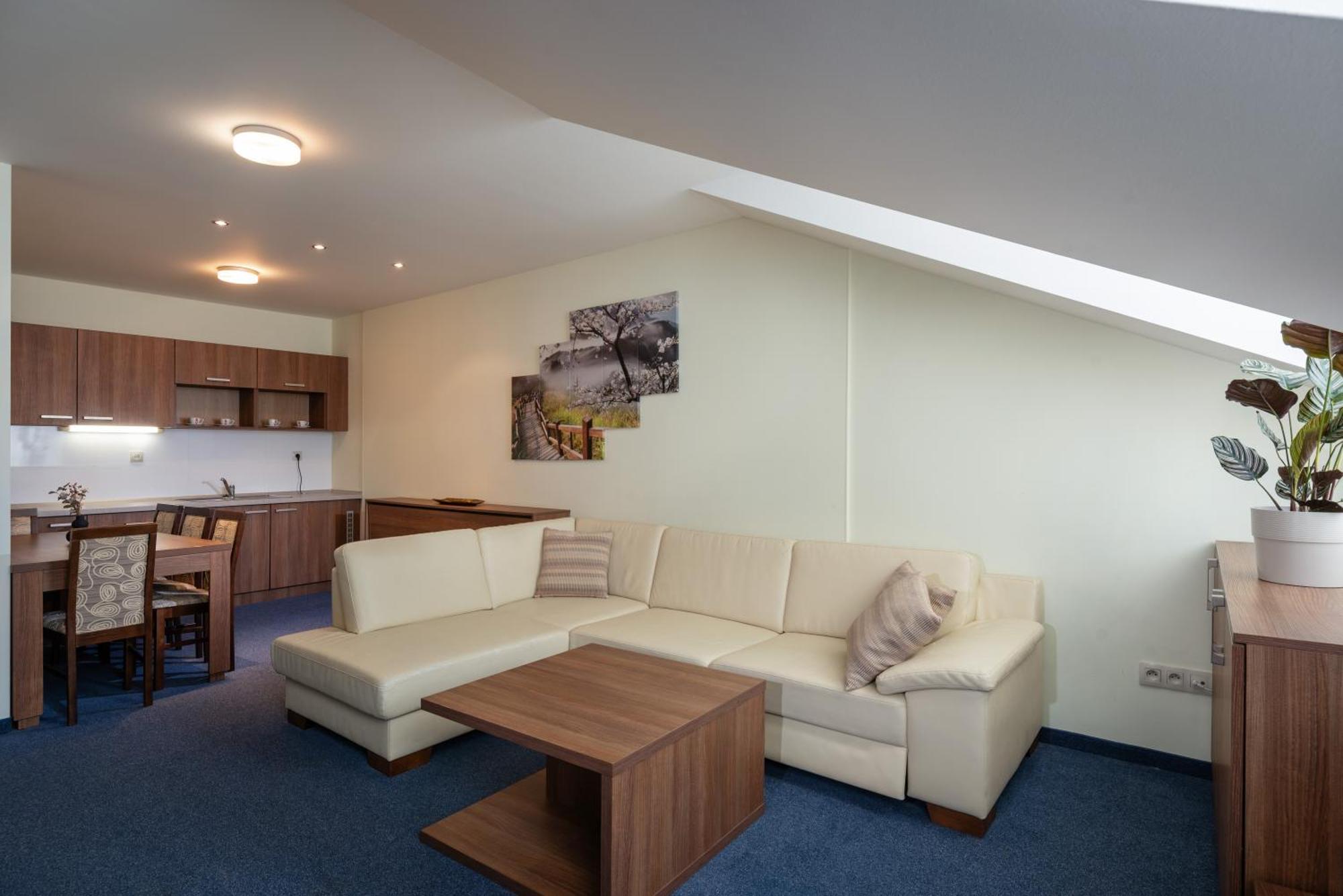 Horsky Hotel Remata Raztocno Zewnętrze zdjęcie