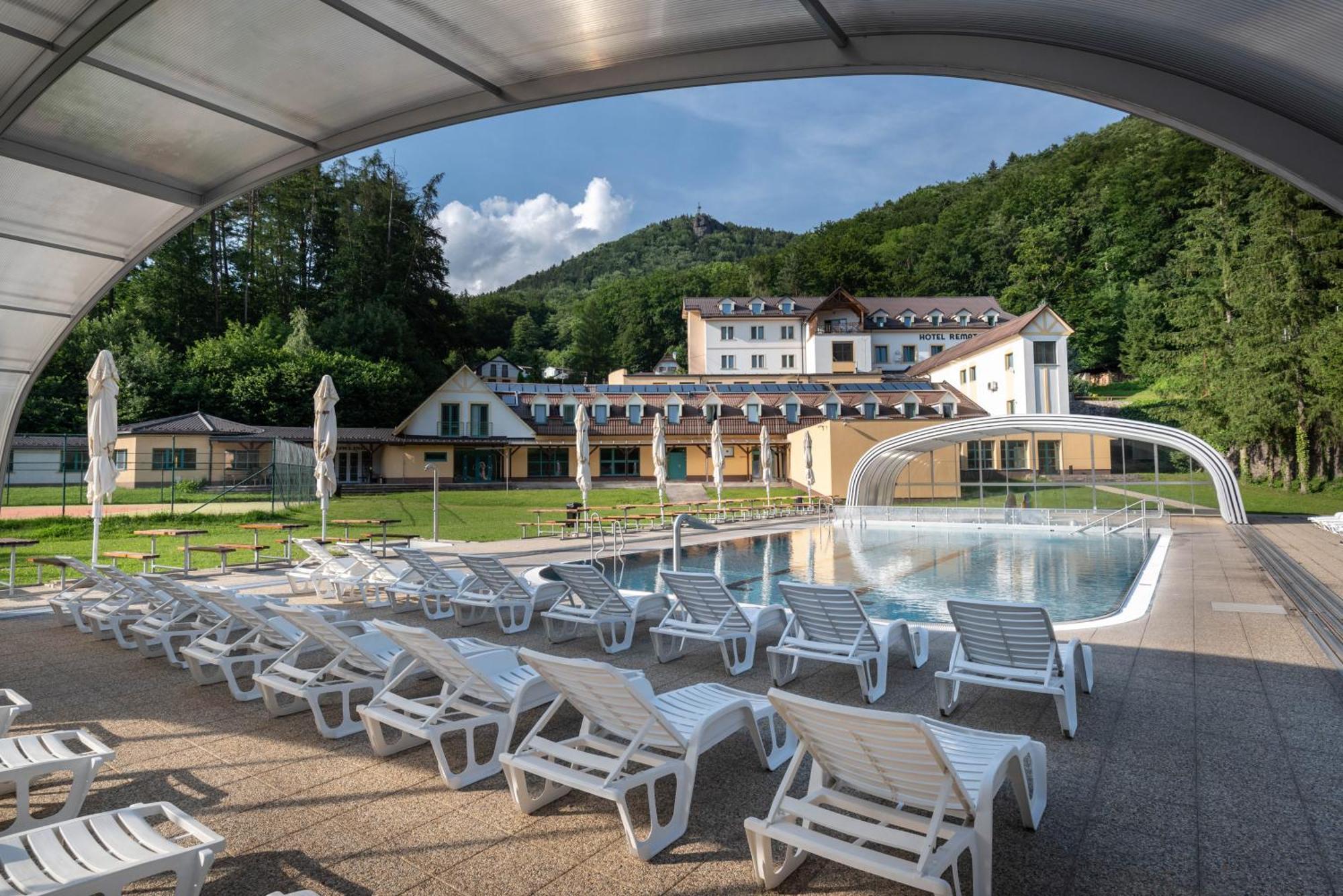 Horsky Hotel Remata Raztocno Zewnętrze zdjęcie
